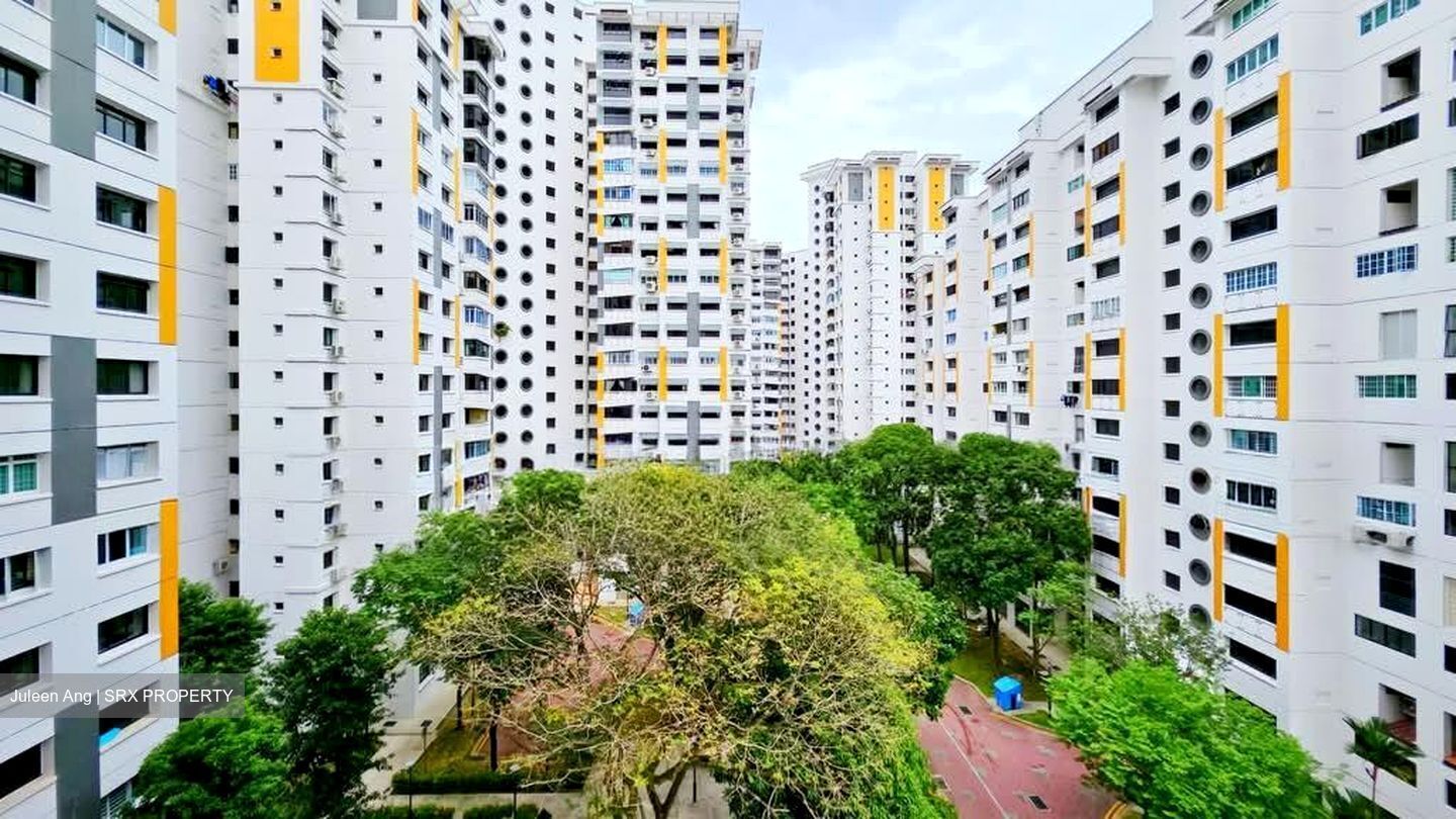 Blk 287A Jurong East Street 21 (Jurong East), HDB Executive #592611361